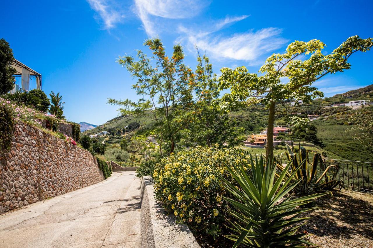 B&B Villa Maristella Липари Екстериор снимка