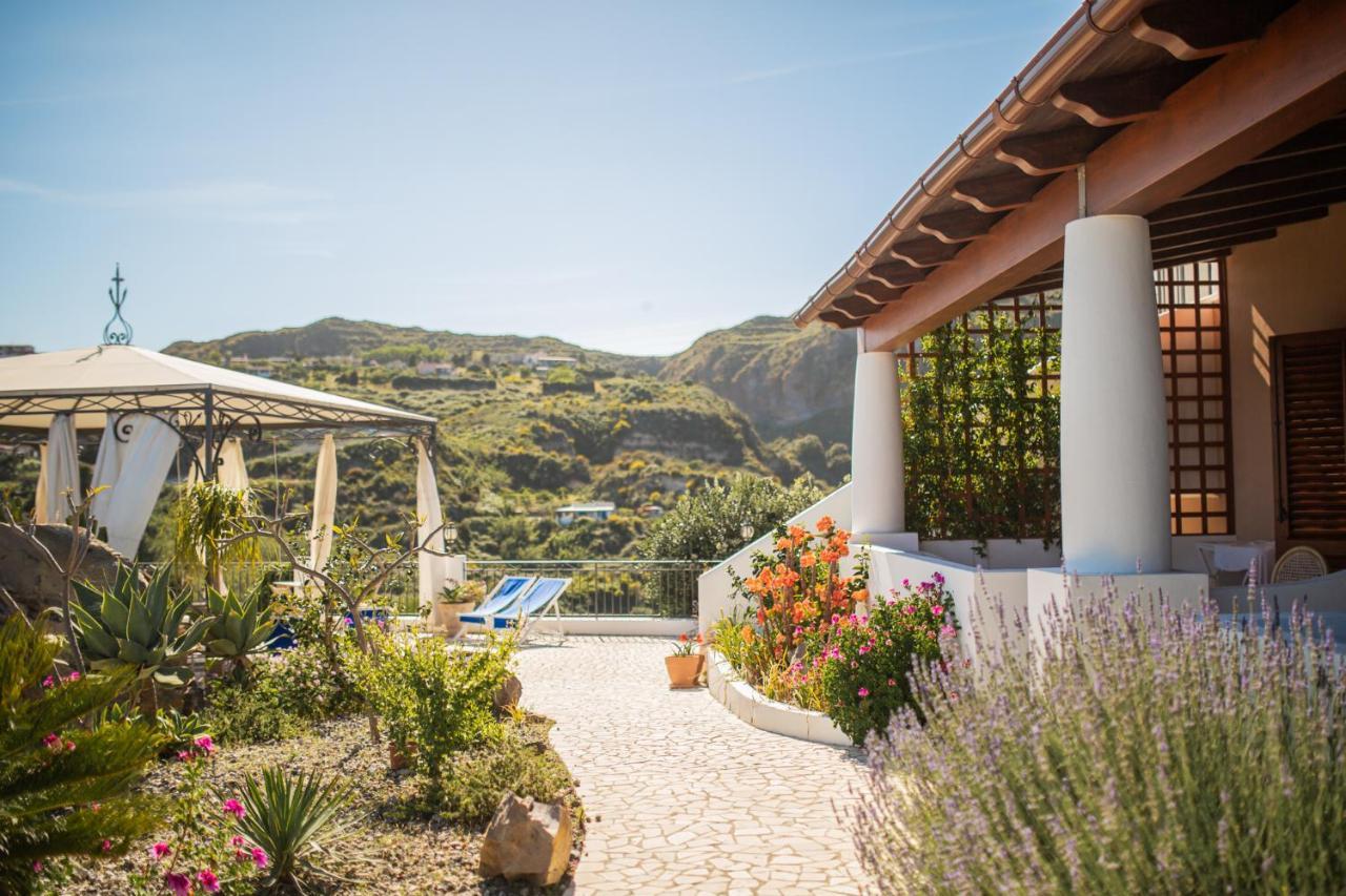 B&B Villa Maristella Липари Екстериор снимка