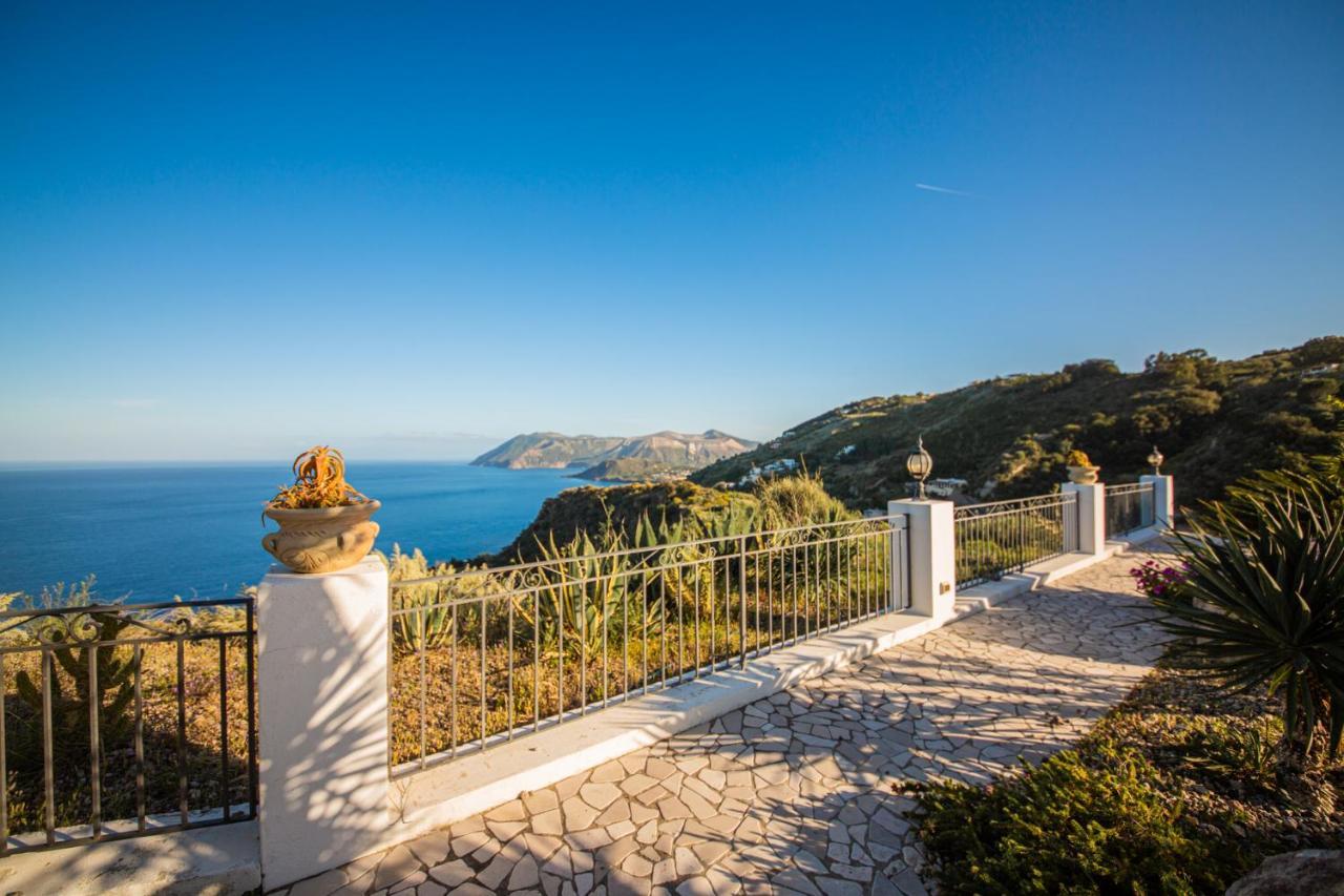 B&B Villa Maristella Липари Екстериор снимка